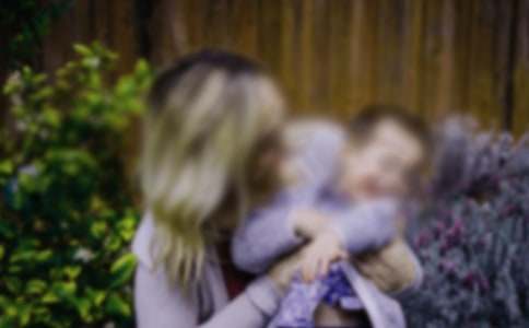 经典小小说：《两个母亲》